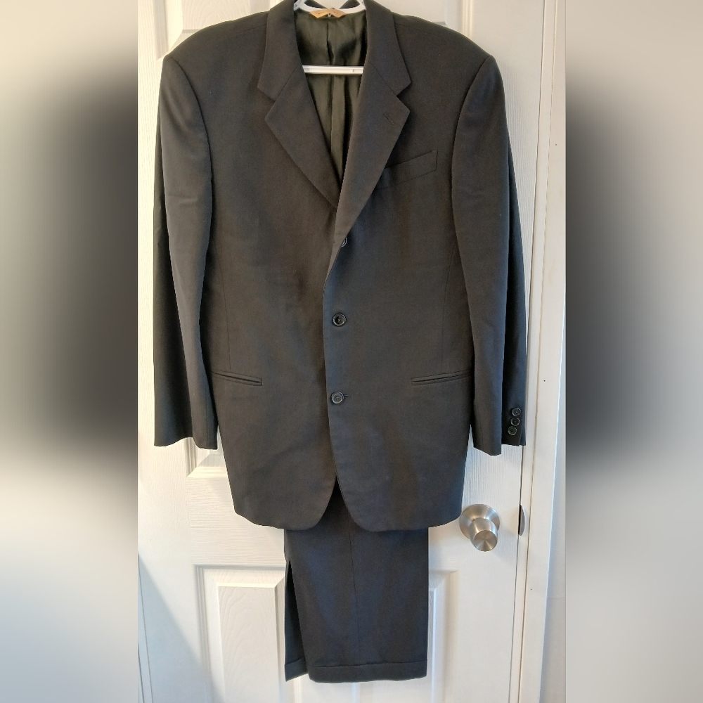 Donna Karan Signature Black Wool Suit – Made in Italy – Size 40/33